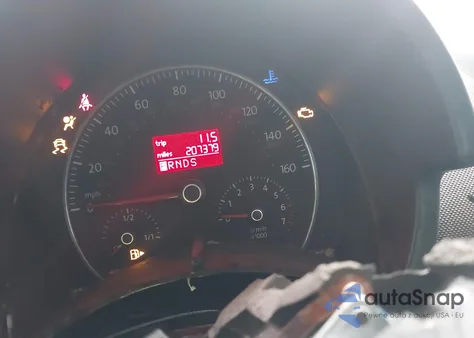 2006 Volkswagen New Beetle 2.5 z USA, uszkodzony, nr VIN 3VWSW31C96M418870